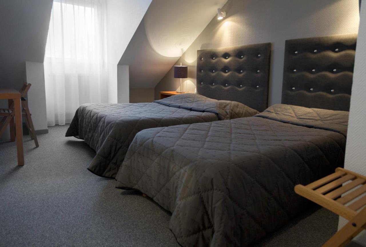 Les Quatre Vents Hotel Muizon Екстериор снимка